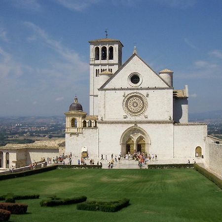 Assisi Luxury Spa Suite Exterior photo